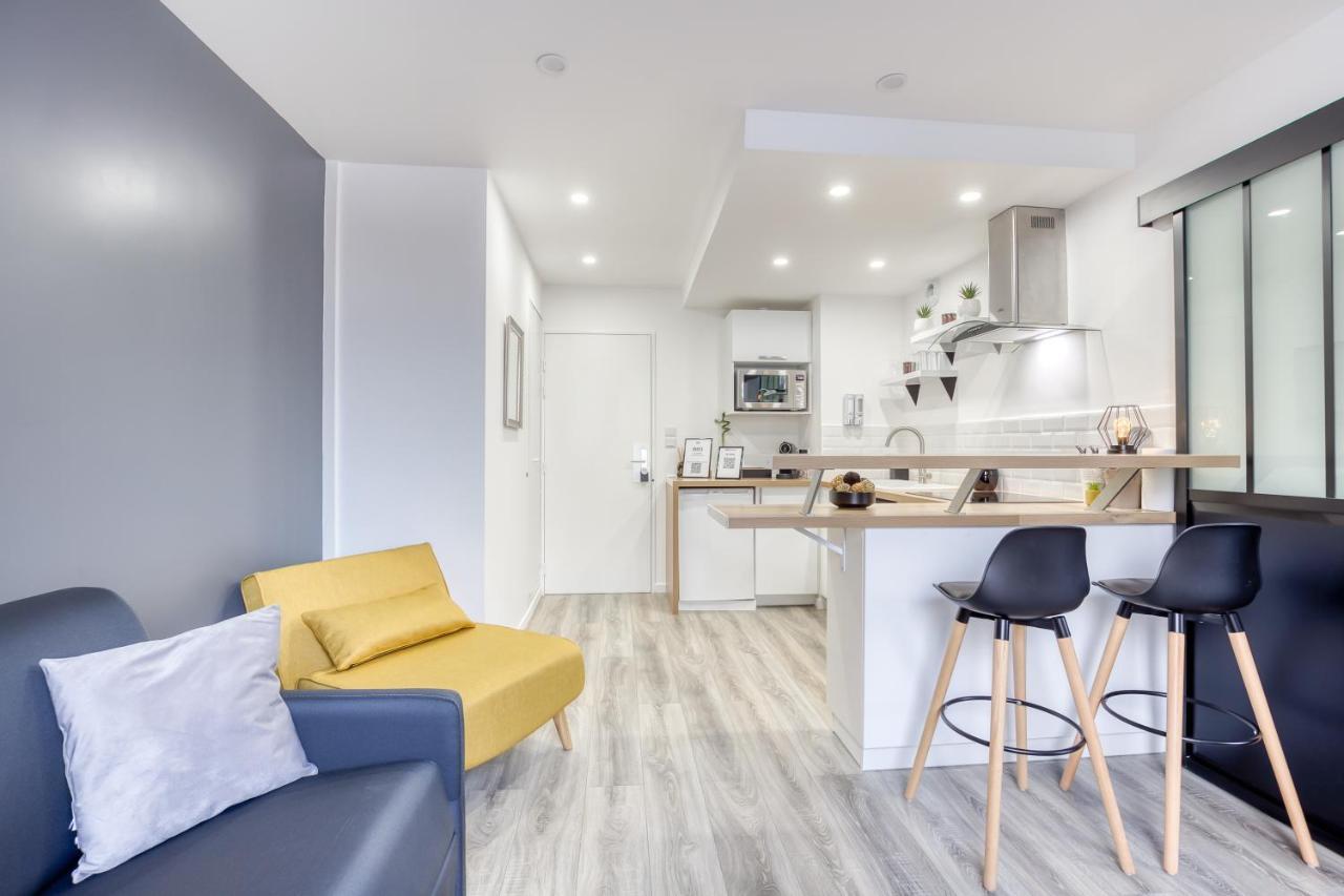 J-Mo Home - Magny - Moderne Et Chaleureux Exterior photo
